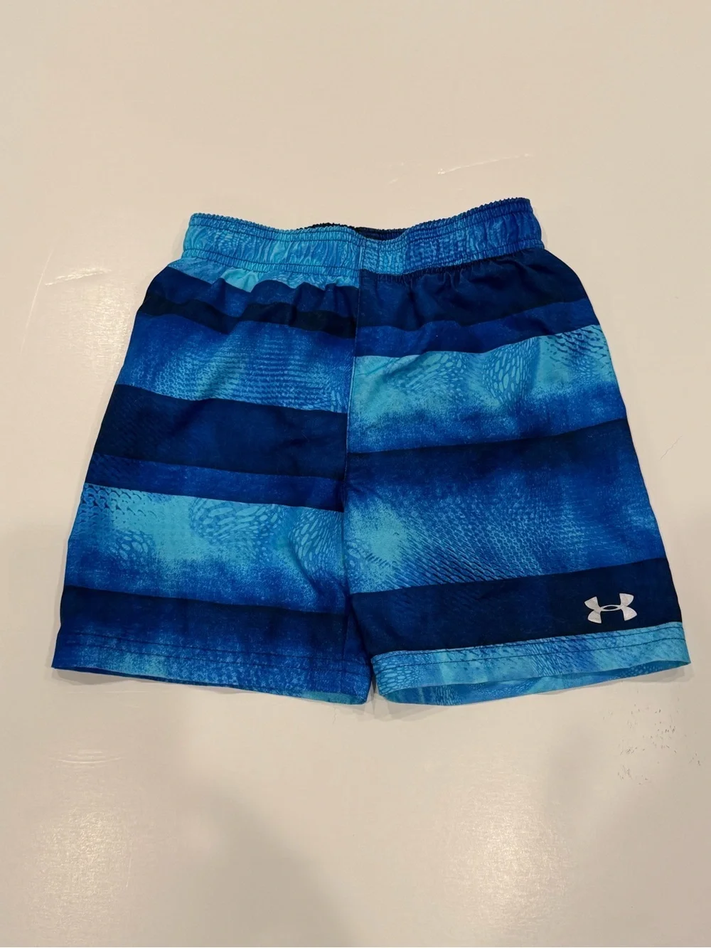 Under Armour Boys 2-Piece Swim Set Size 2T Blue Rash-guard Shirt and Swim Trunks